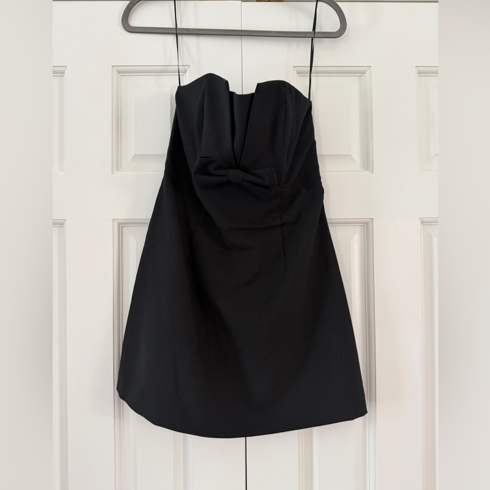 🔥NWT French Connection Black Whisper Twist Strapless Dress - (Straps Included)
